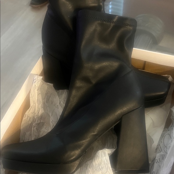 Wild Pair Black Heeled Boots - Picture 1 of 4